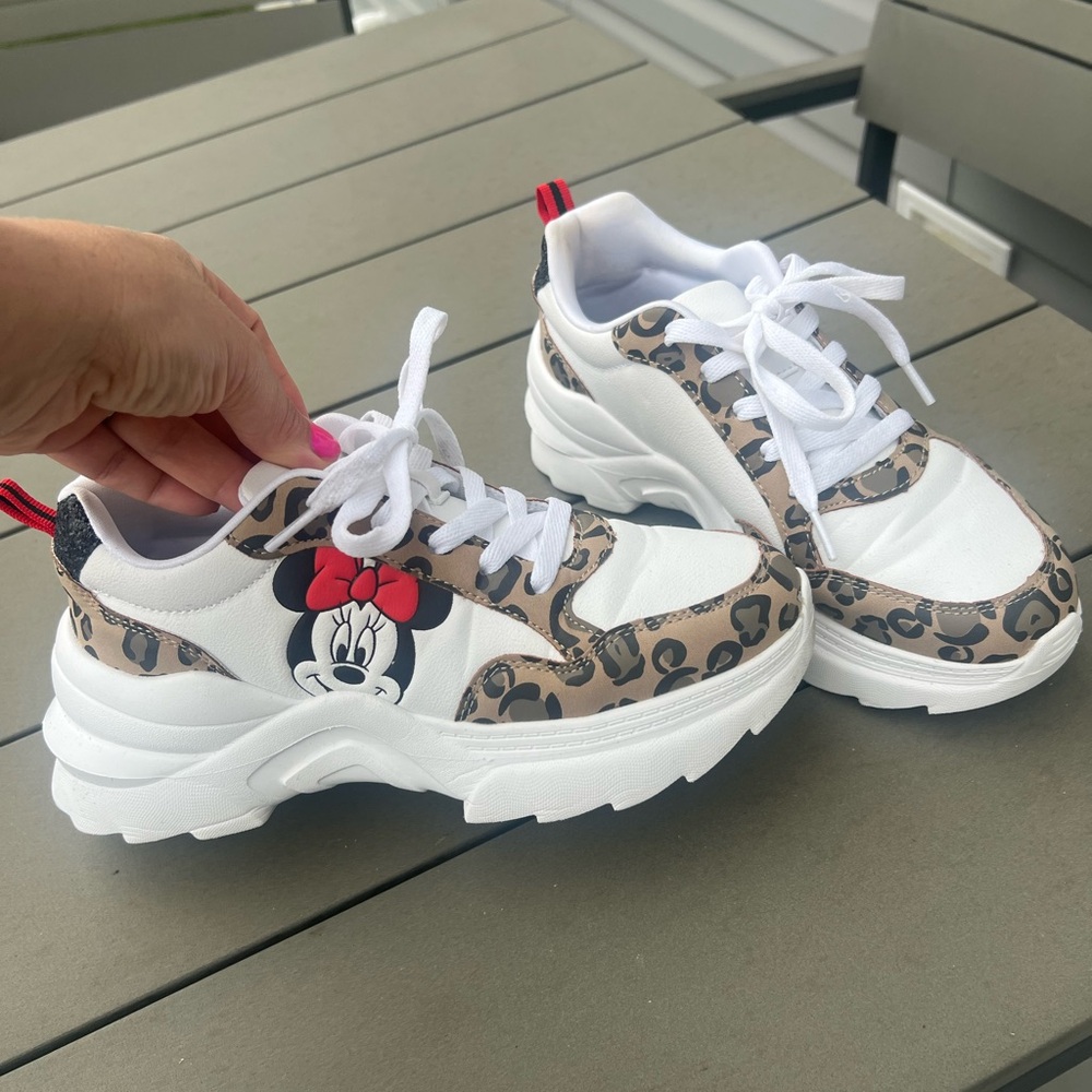 Disney Minnie Mouse Kids Sneakers - White and Tan